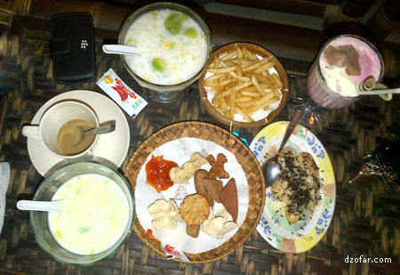 Hidangan di Istana Es Nganjuk