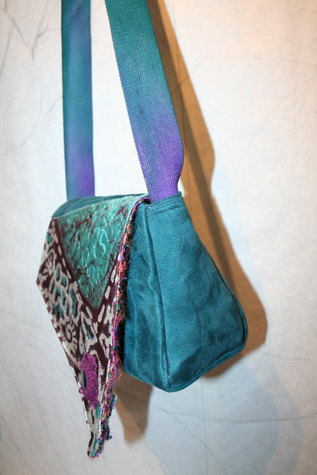 Cold Feet Quilter Foil on Fabric, Pins & Purses