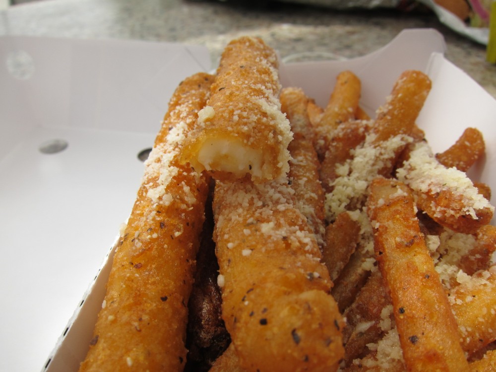 Review Rally's Garlic Parm Fries & Stix