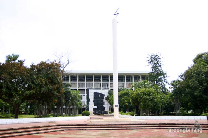 monumen soekarno-hatta menteng jakarta