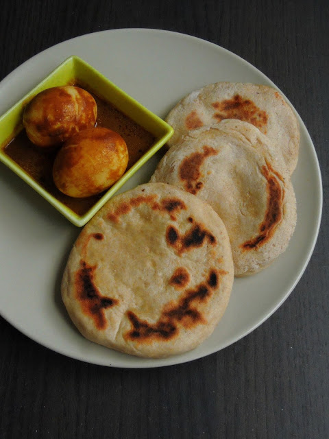 Tibetan Flatbread, Balep Korkum.jpg Tibetan Flatbread, Balep Korkum.
