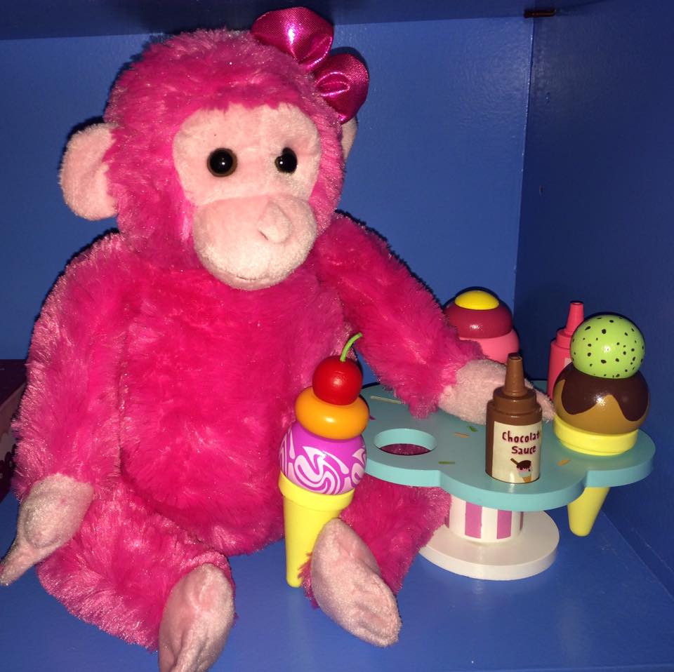 Trips 'n Toys Le Toy Van Honeybake Collection Carlo's Gelato Playset