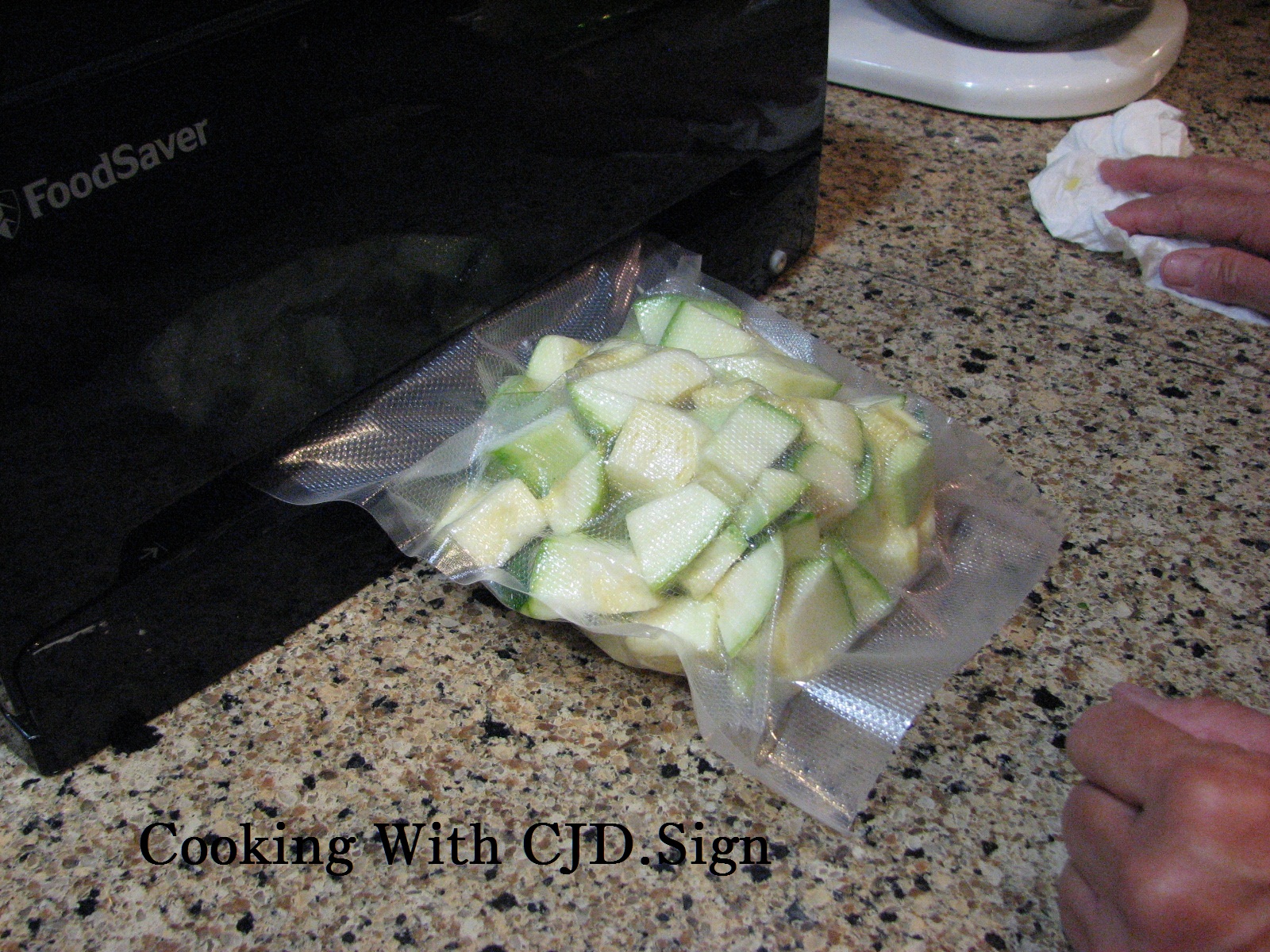 4 Ways to Preserve Zucchini