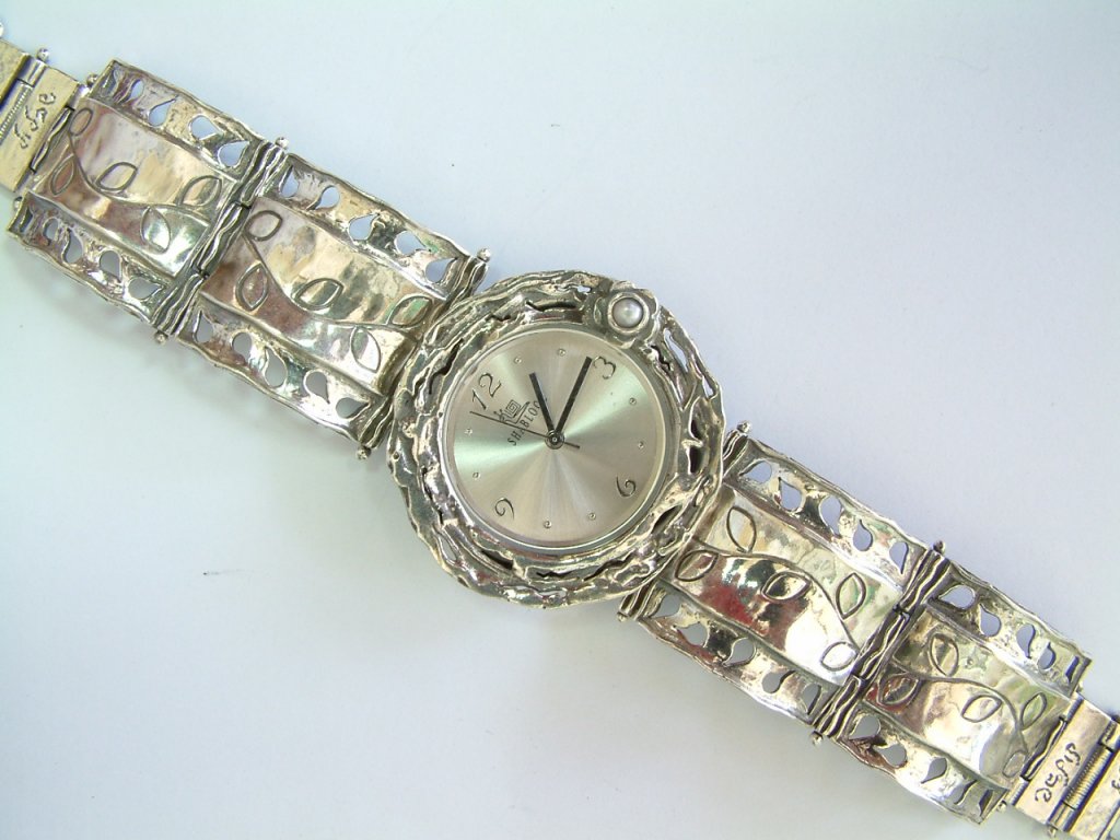 Браслет для часов серебро. Часы Silver 925. Серебряные часы израильского завода Shablool. Женские серебряные часы. Часы женские серебристые.