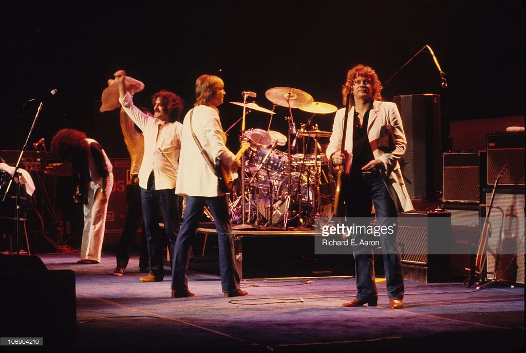 Rock On Vinyl The Moody Blues Caught Live + 5 (1977)