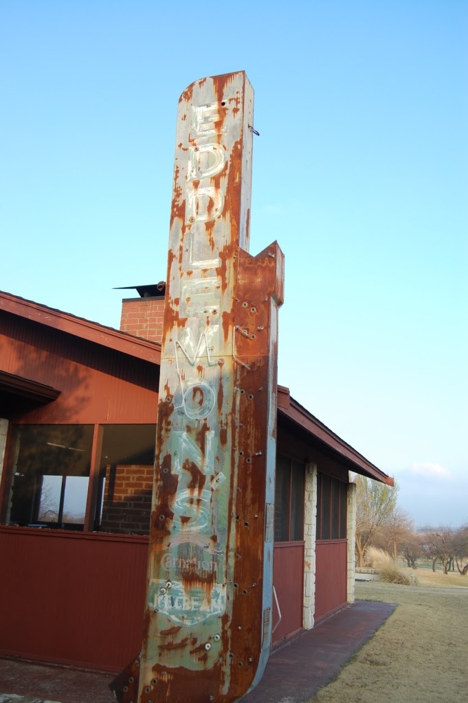 Eddlemon's BBQ Full Custom Gospel BBQ