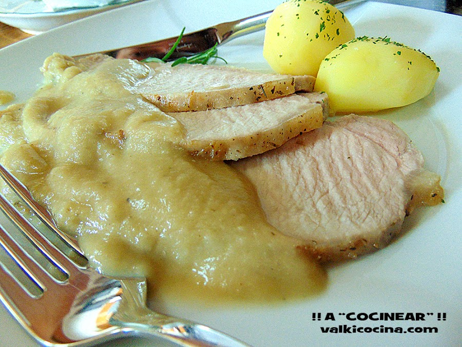 lomo de cerdo al horno con salsa de manzana