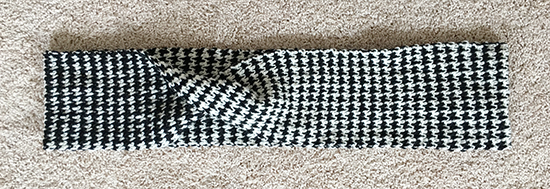 Crocheted Wool Houndstooth Moebius Cowl