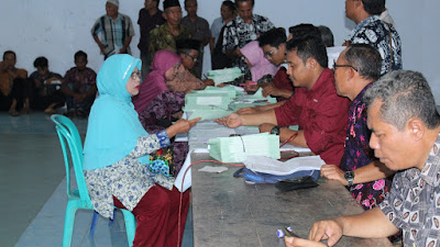 Pembagian Sertifikat Tanah Massal oleh BPN Kabupaten Purworejo di Gedung Serba Guna Desa Pituruh