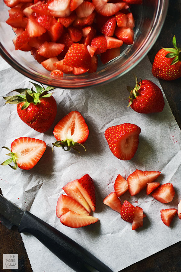 How To Make Fresas Con Crema Without Sour Cream