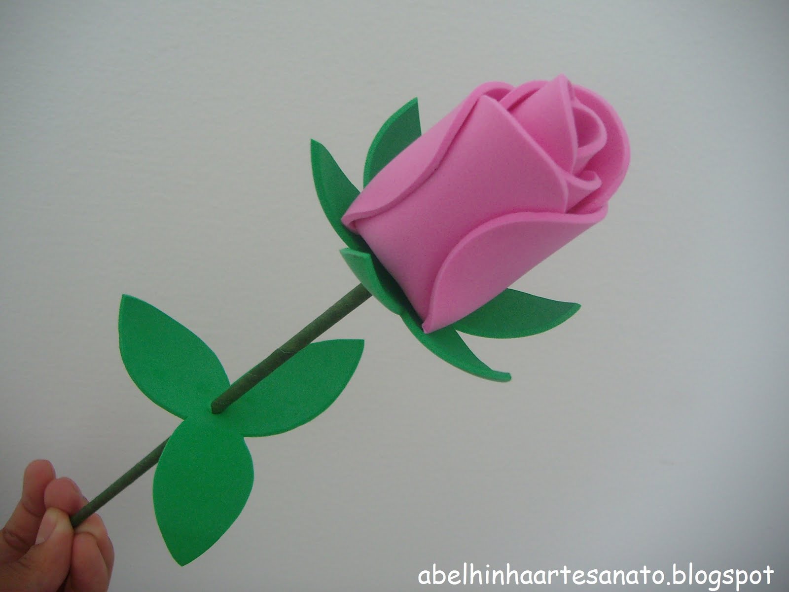 Abelhinha artesanato: Botões de rosa em E.V.A