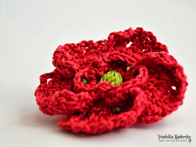 crochet poppy flower