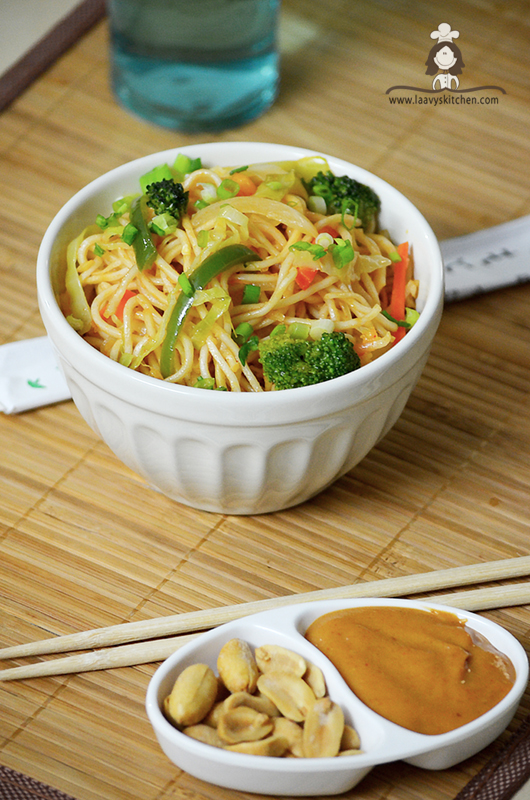 Laavy's Kitchen A food blog by Laavy Veg Hakka Noodles / Chow mein