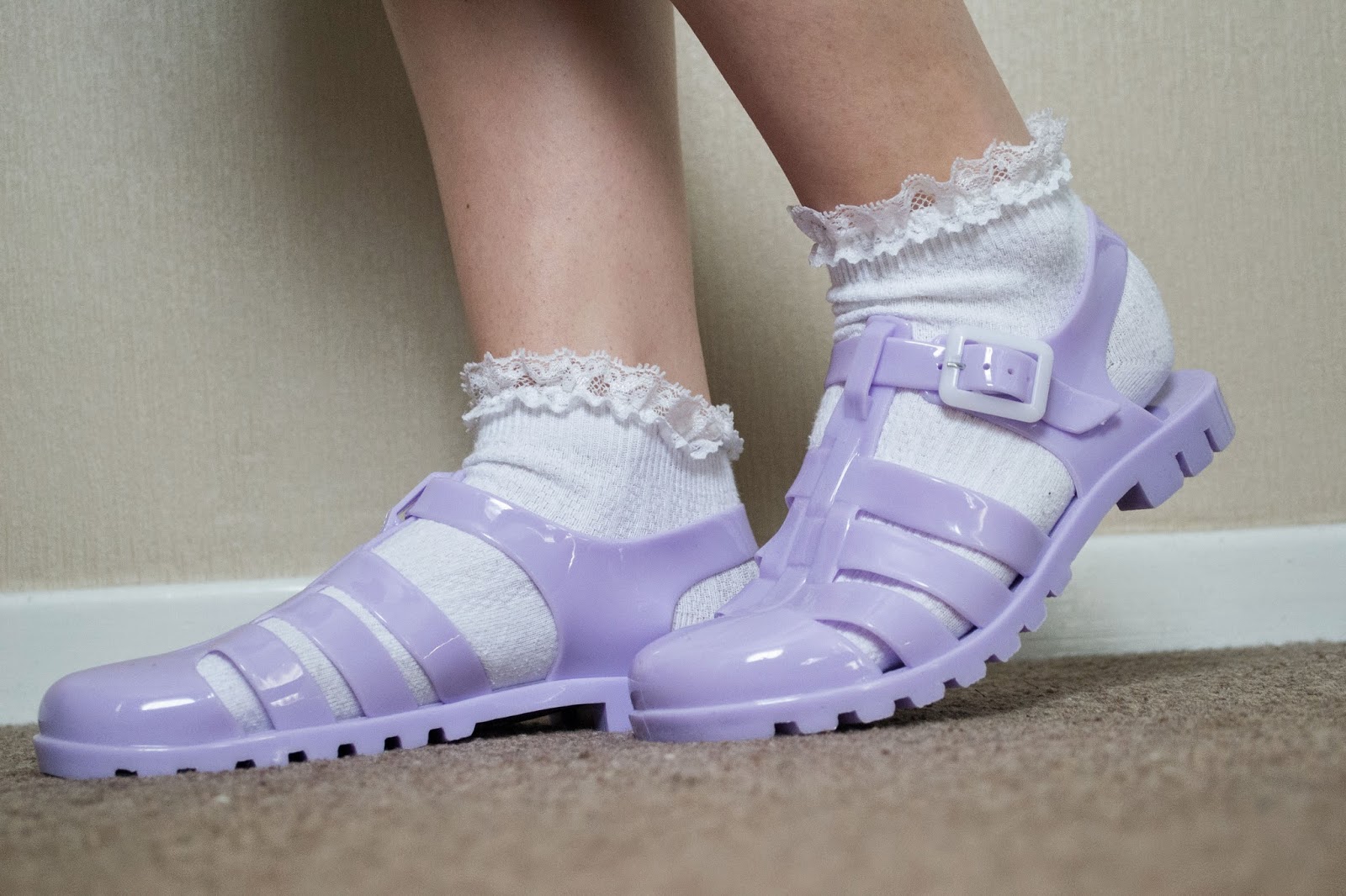 docsanddaisies: JELLY SHOES: YAY OR NAY?