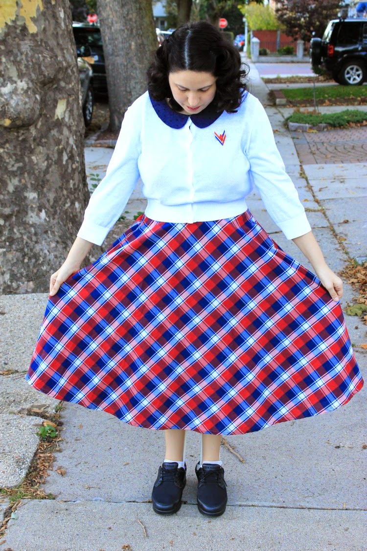 A Vintage Nerd, Vintage Lifestyle Blog, 1940s School Girl, Vintage School Girls, Vintage School Girl Fashion, eShakti Plaid Skirt, 1940s Retro Fashion