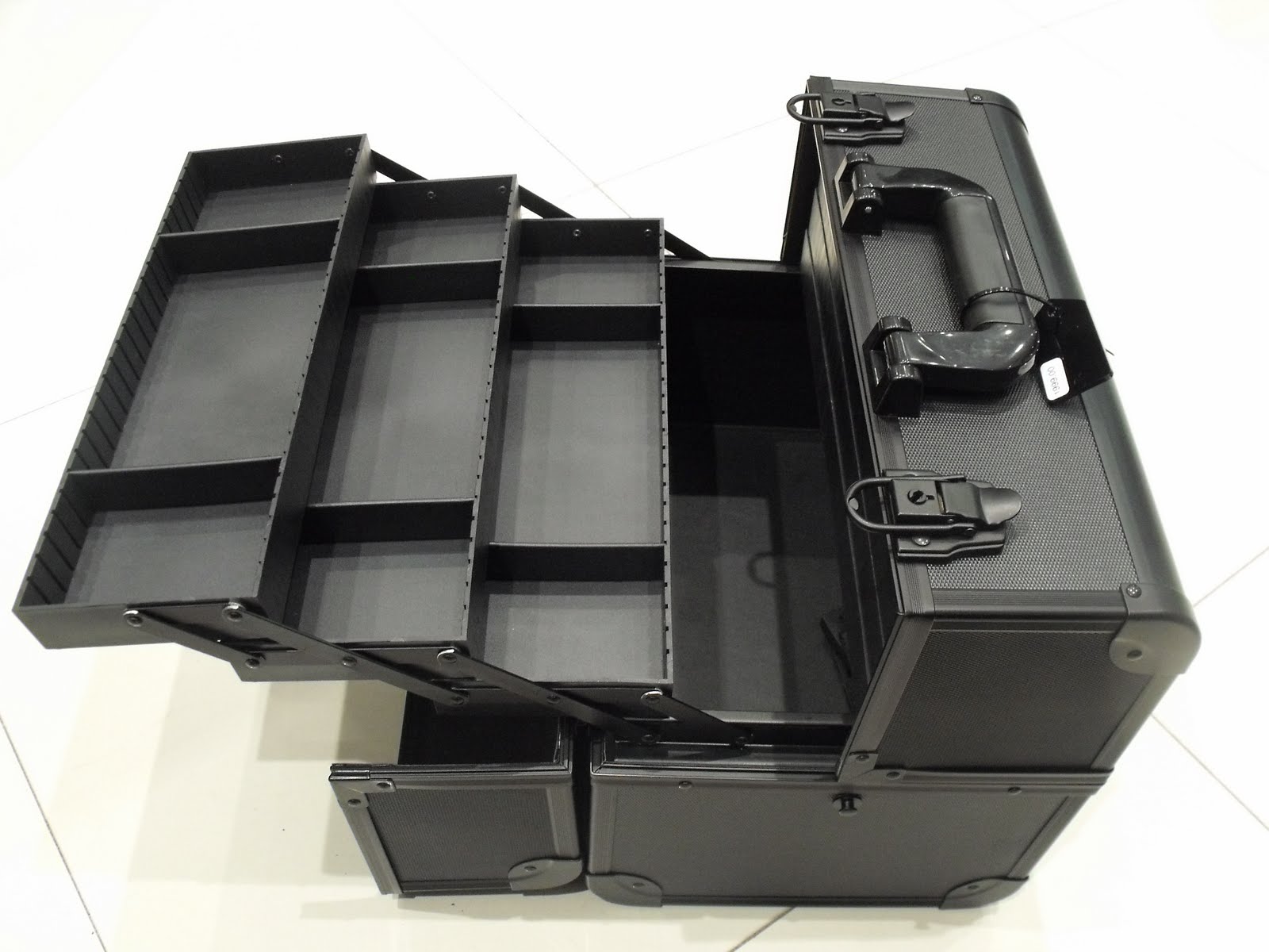 Fashion Forward Inglot Make up case...R1999.00