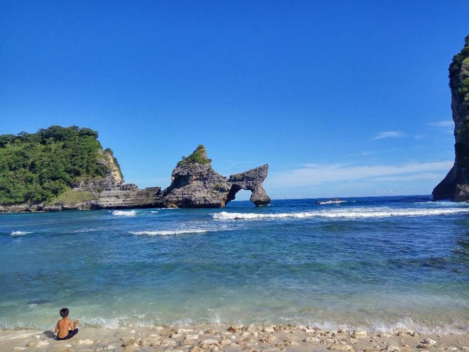 Pantai Atuh Nusa Penida Bali