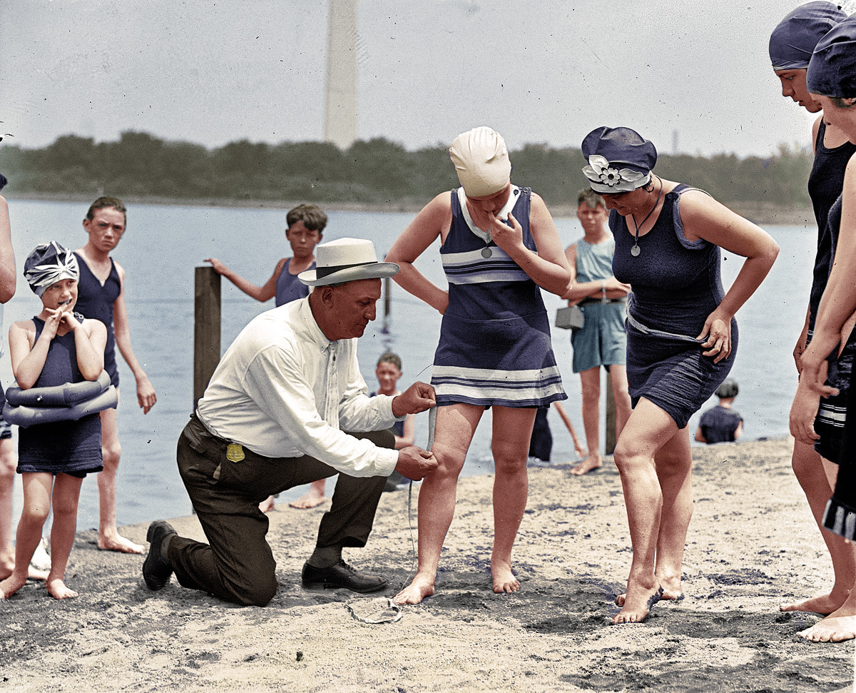 burk%2Bswimsuit-police-washington-dc-1922.jpg