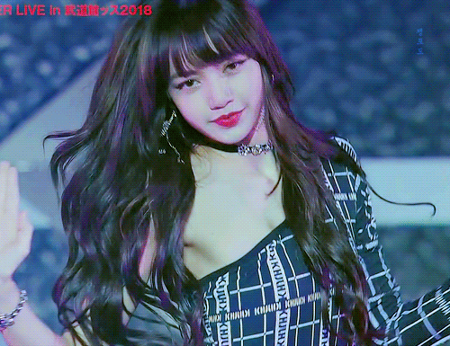 Lisa In Pann Area 18 05 27 Blackpinkbuzz
