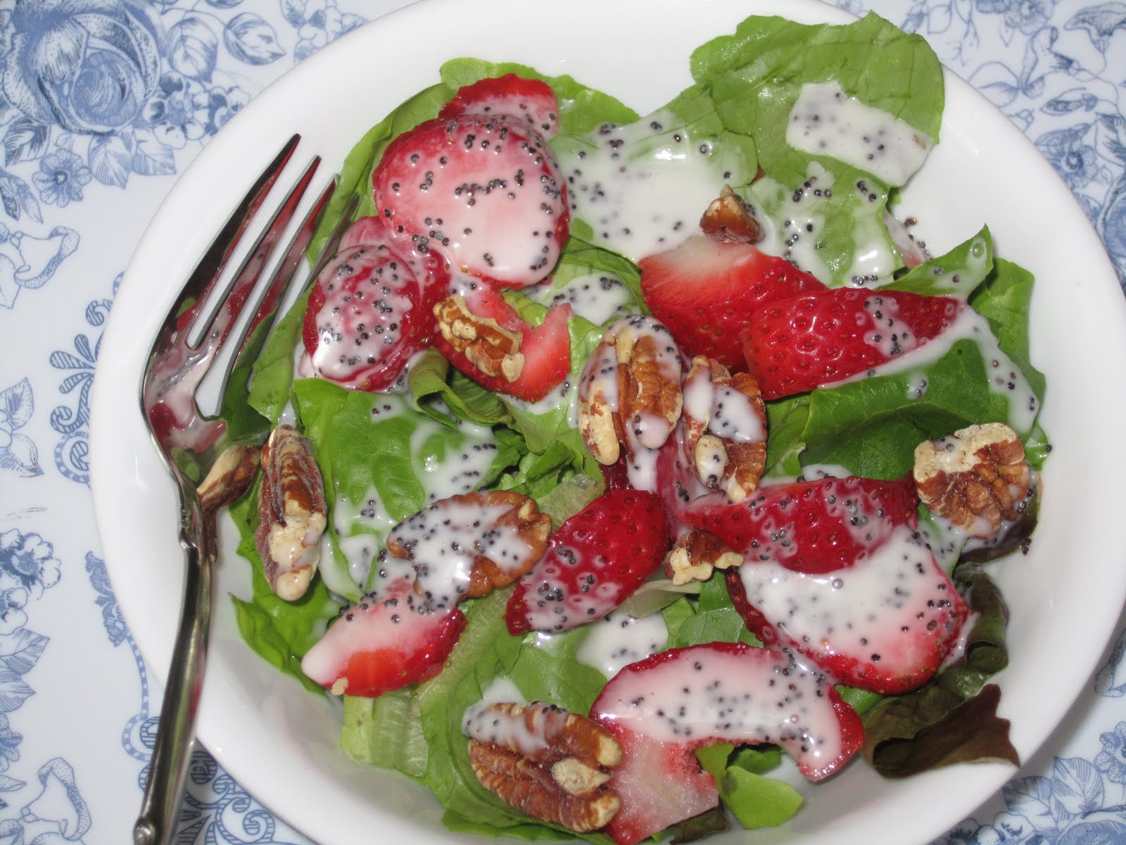 Molly's Kitchen Fresh Lettuce Salads