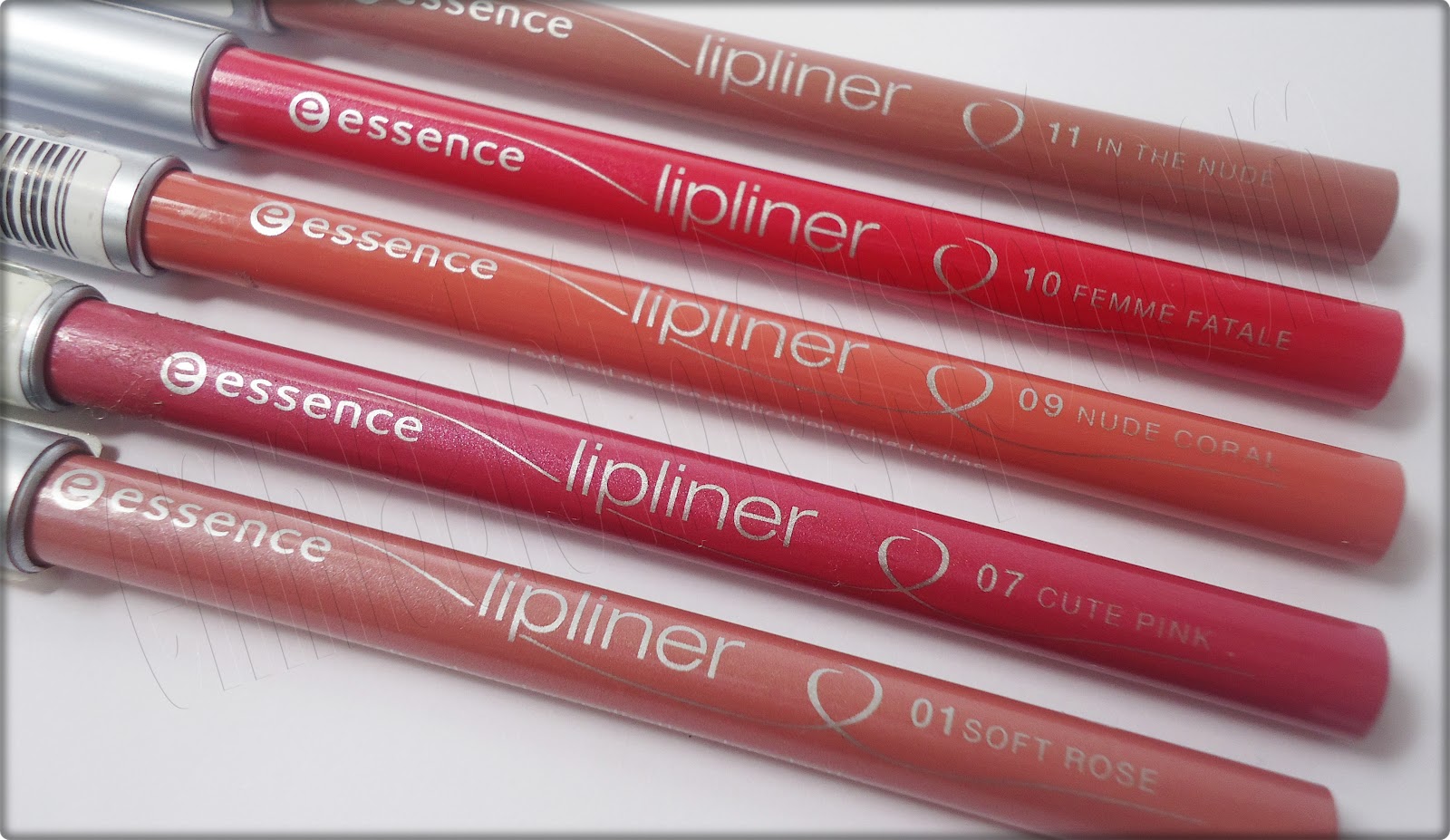 Emmaaist Review Lip Liners Essence (Opinión y Swatches)