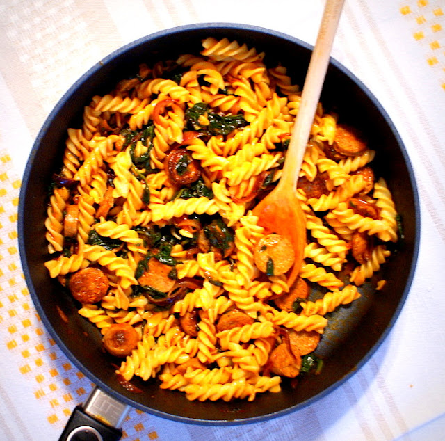 fusilli,malma,lubella,pasta con spinaci,makaron ze szpinakiem,kuchnia śródziemnomorska,szybki obiad,szybki makaron,