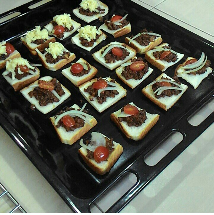 Resepi Mini Pizza Roti Catatan Sue Izza