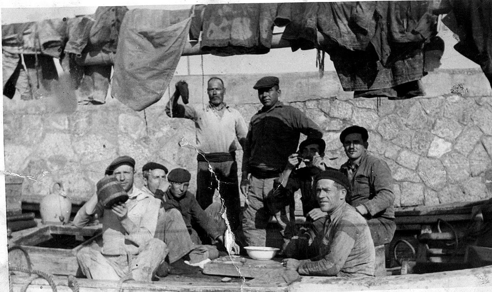 ELS MONCOFINS, FOTOS ANTIGUES MONCOFA Mariners de Moncofa en el port