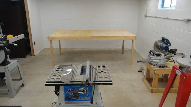 The Tinkers Workshop: A Big Work Table For Big Projects