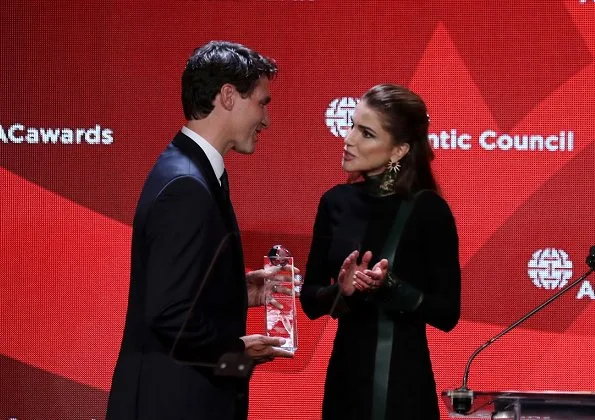 Queen Rania presented the Atlantic Council Global Citizen Award to Canadian Prime Minister Justin Trudeau in an award ceremony in NYC