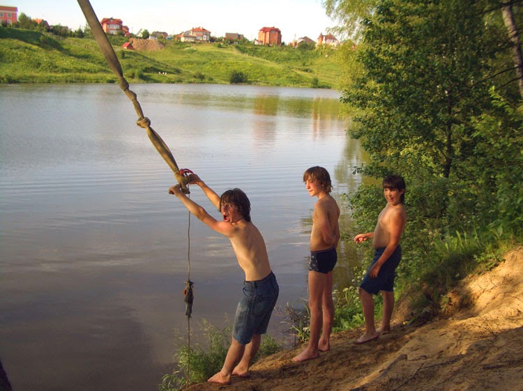 Тарзанка над водой