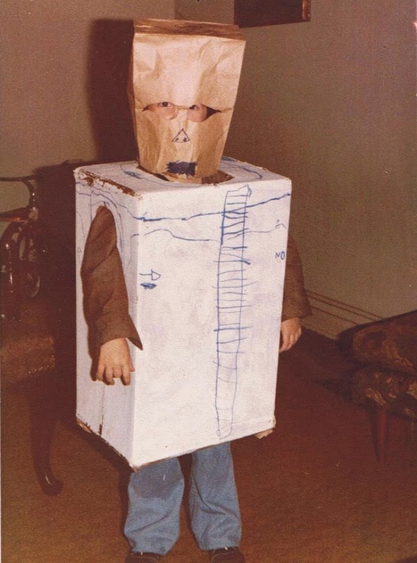 Mighty Lists 10 worst Halloween costumes ever!