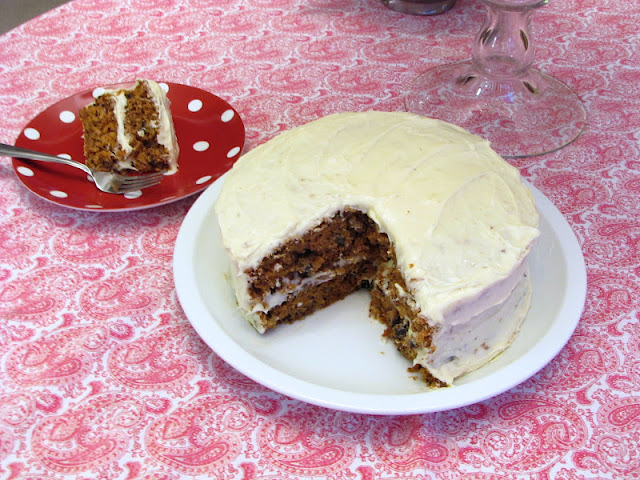 carrot cake recipe with cream cheese frosting