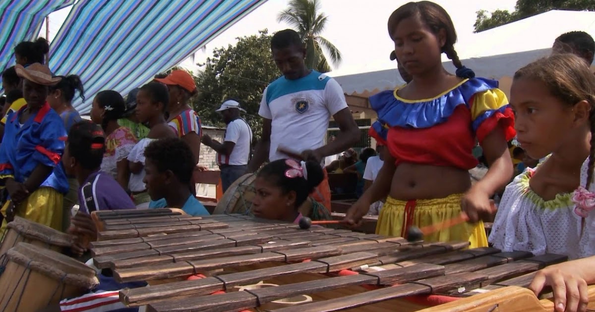 Patrimonio de la Humanidad Música de marimba y cantos y bailes