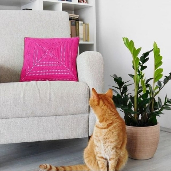 Top Big Decorative Pillows For Bed 2019 Sinjhu Blog