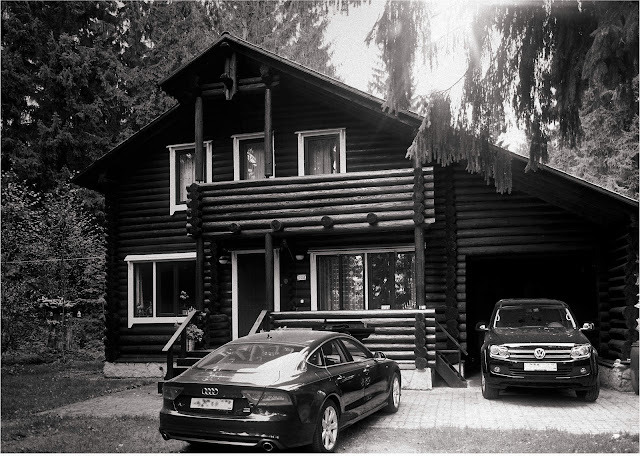 Усадебный дом в д.Выра, 1999г.