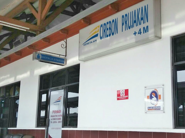 2 hari 1 malam di Cirebon part 1, keraton cirebon, nasi gamblang bu nur, wisata kuliner cirebon