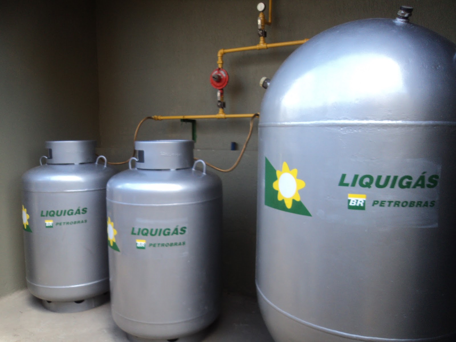 DJ REFORMADORA LTDA Montagem de Central GLP Pequeno Granel.