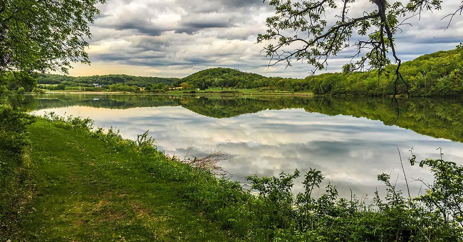 Wisconsin Explorer Hiking The Ice Age Tail Indian Lake Segment