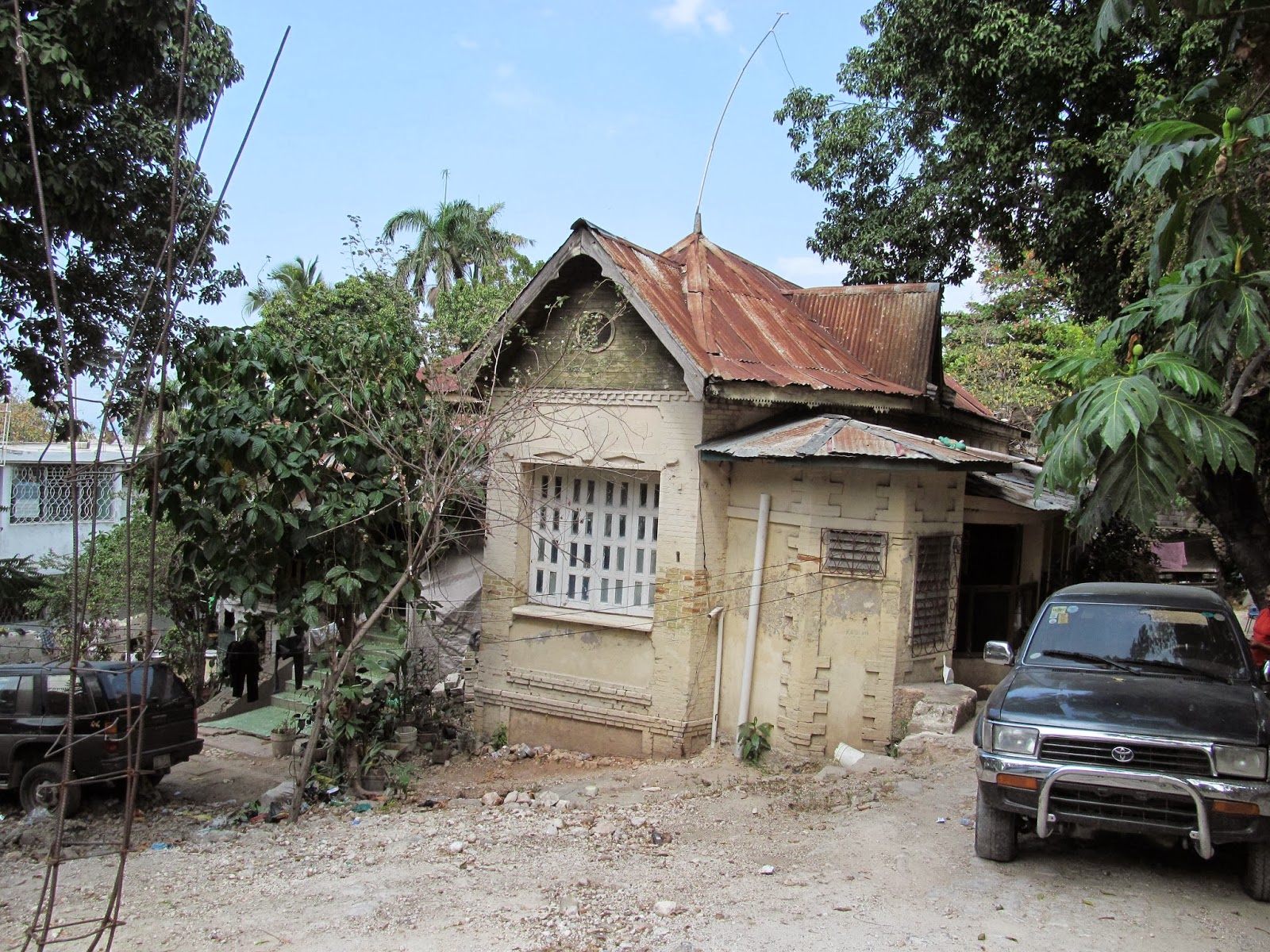 Voyages en Haiti Les "Gingerbread houses" à Port au Prince