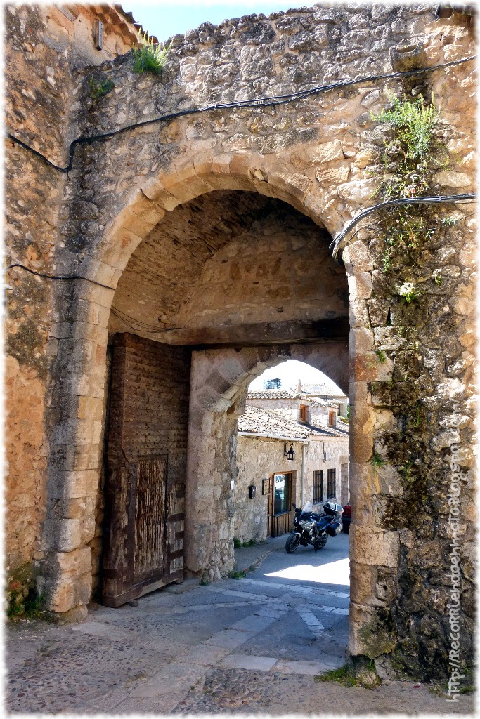 Puerta Maderuelo