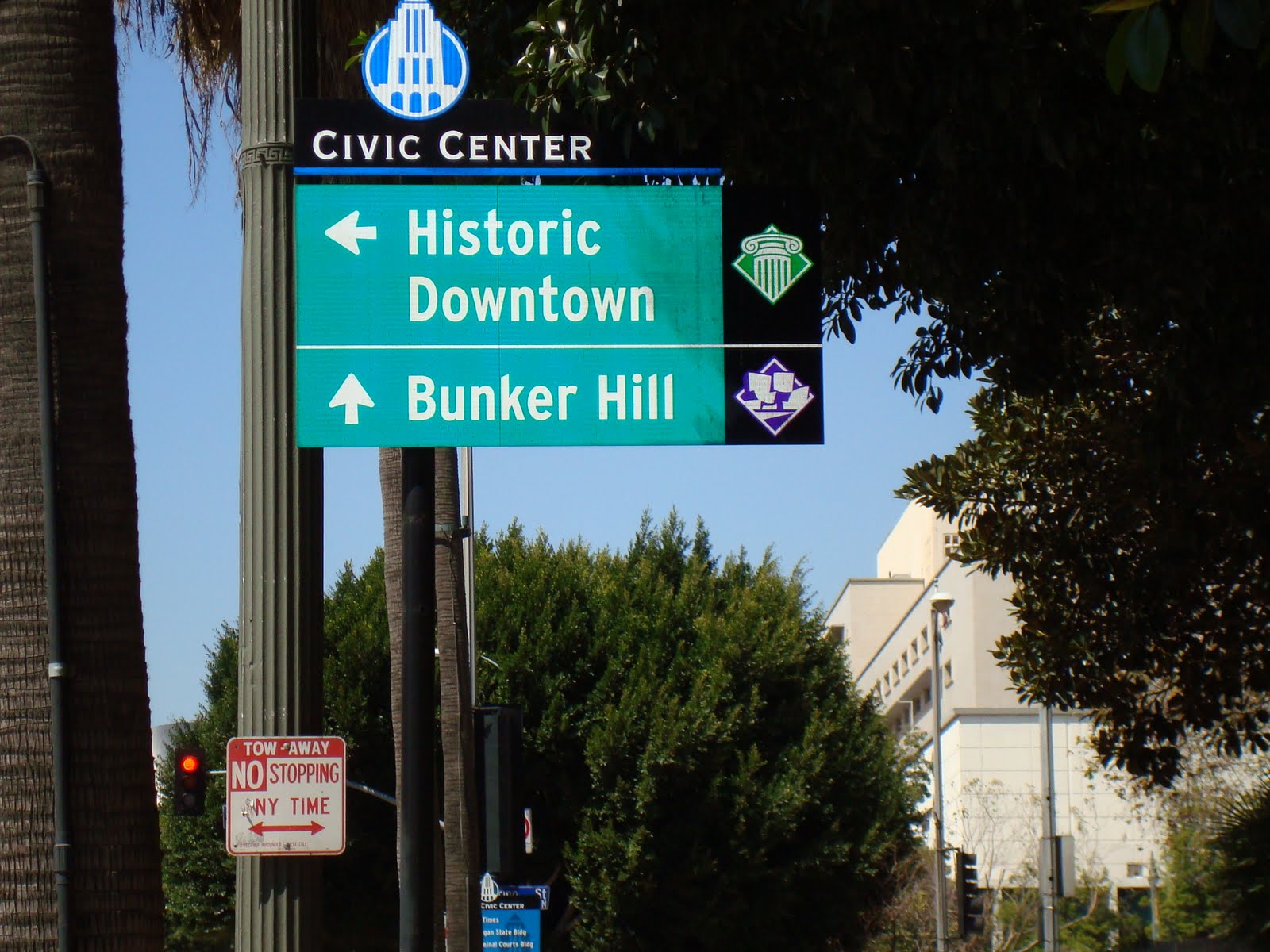 Los Angeles Revisited: L.A.'s Bunker Hill: the Historic Wall of the ...