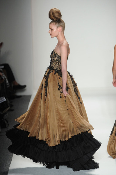 Zang Toi at New York Fashion Week Fall 2011 : Cool Chic Style Fashion