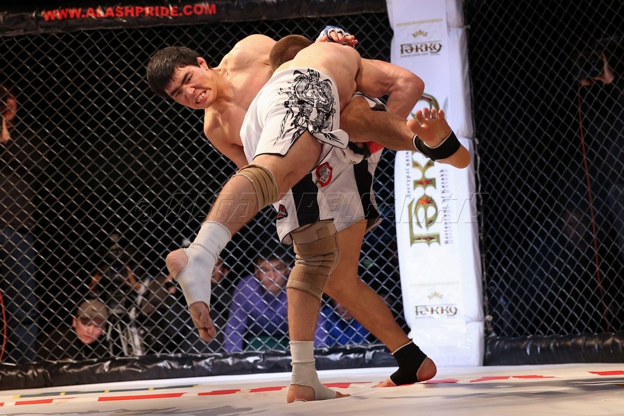 бой двух команд. бой двух команд. пётр ян vs алджамейн стерлинг|ufc 273|. алаш прайд. бой двух команд.