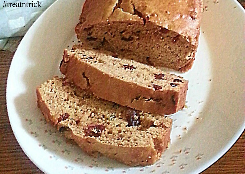 TREAT & TRICK CRANBERRY RAISIN BREAD RECIPE