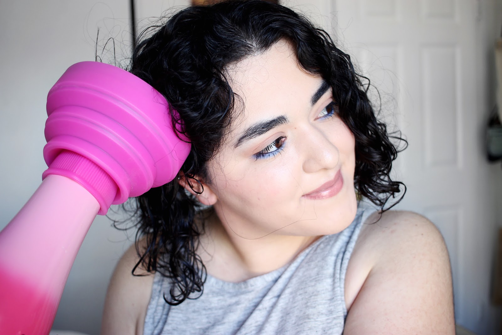 How To Use A Diffuser On Curly Wavy Hair Laura Neuzeth