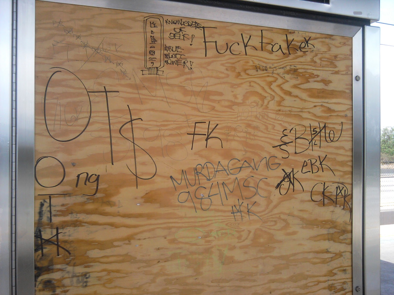 crip gangs graffiti Main street mafia crip 984