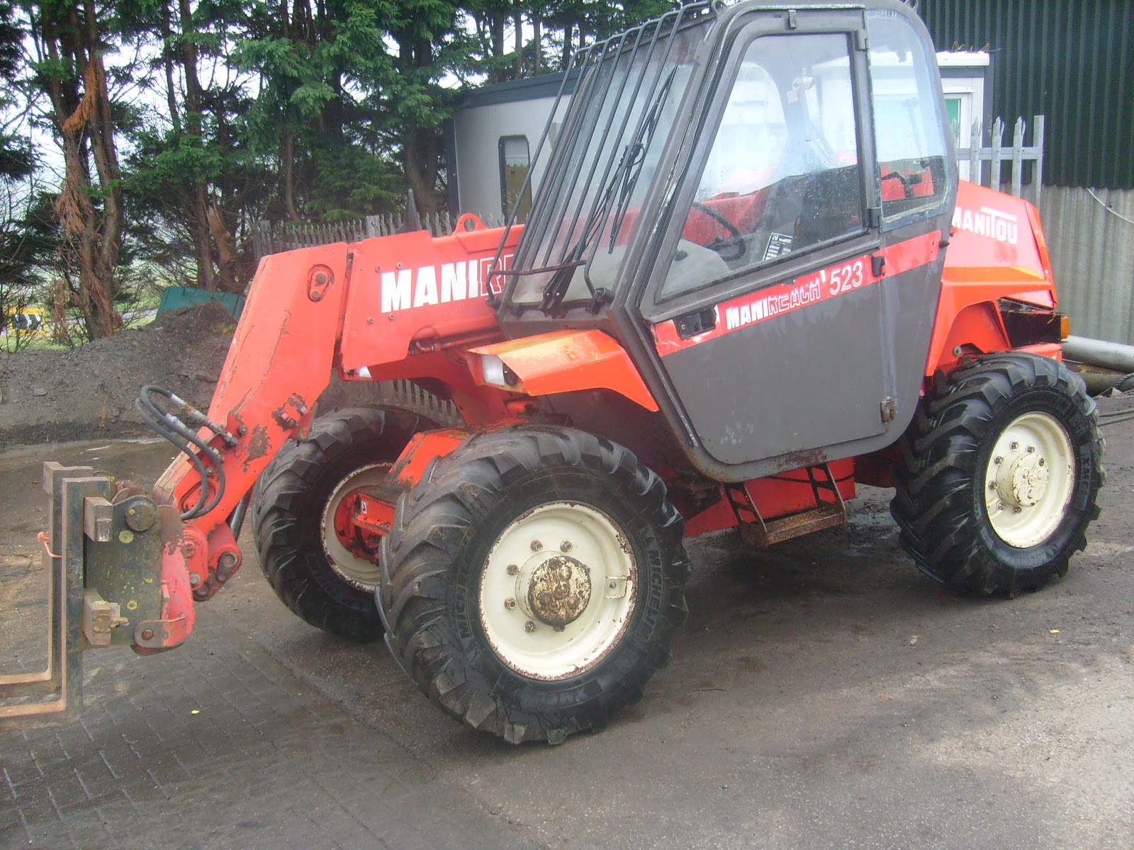 Used Machinery manitou,manireach 523,1993,pallet forks,bucket