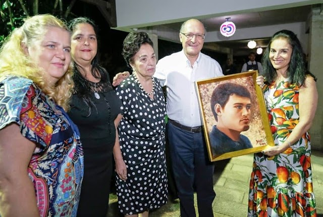 Lu e Geraldo Alckmin foram presenteados com quadro do filho em Caruaru