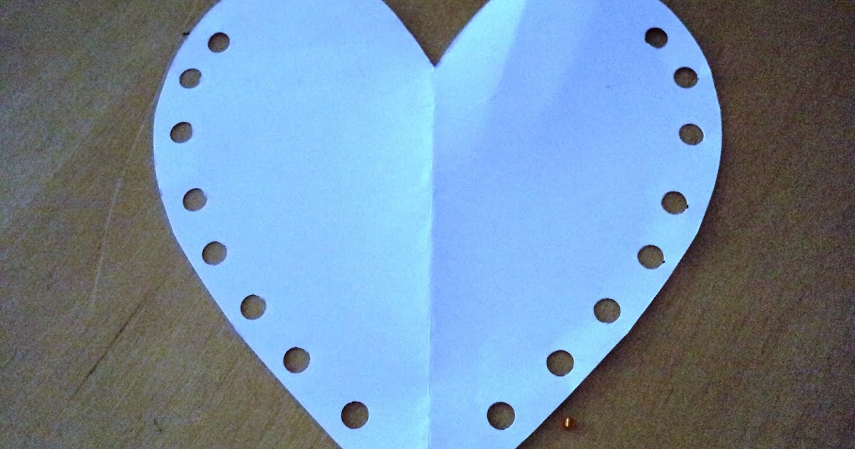 A Little Learning For Two: Valentine's Felt Heart Bag